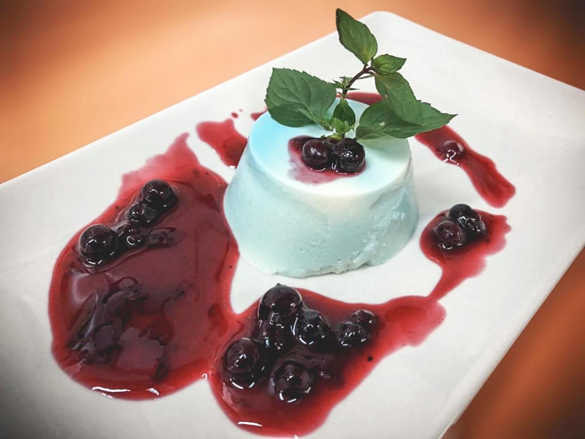 Restaurant Pansion Wien Cierny Brod エクステリア 写真